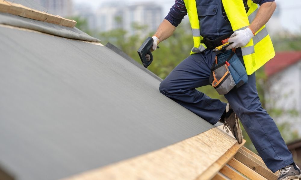 When to Repair vs. Replace the Entire Roof