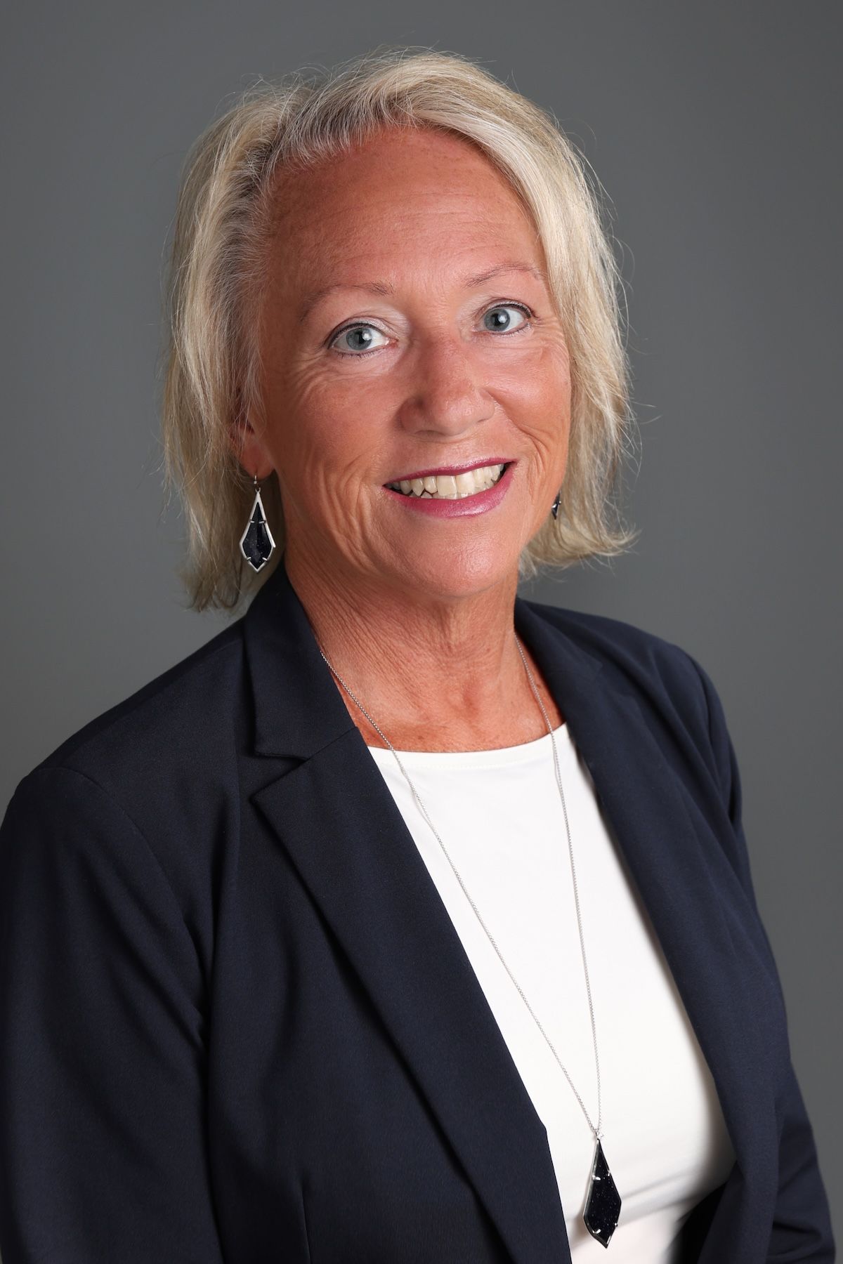 MARIE PREWETT HEADSHOT