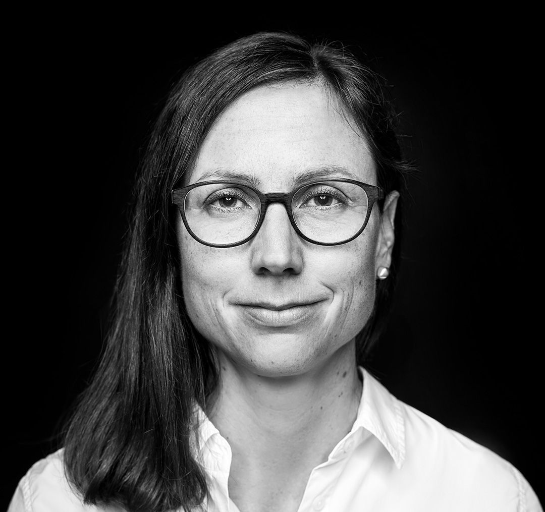 Black and white portrait of Petra Roost