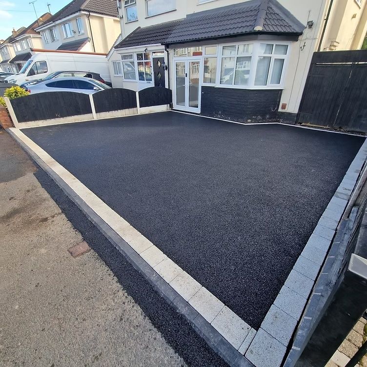 how-to-clean-a-tarmac-driveway