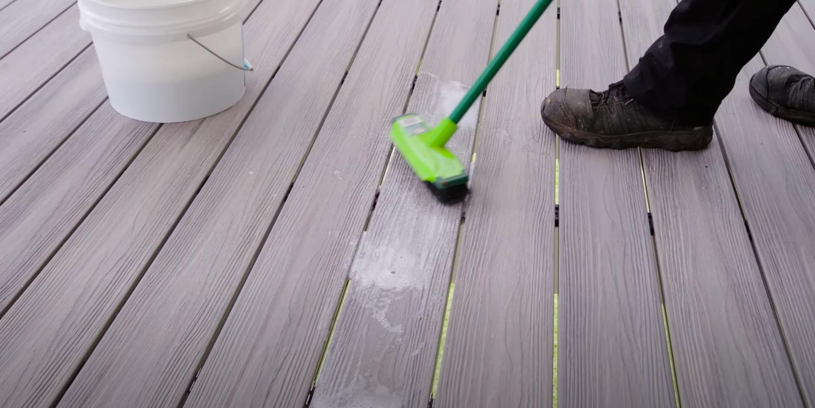 how-to-clean-composite-decking-material