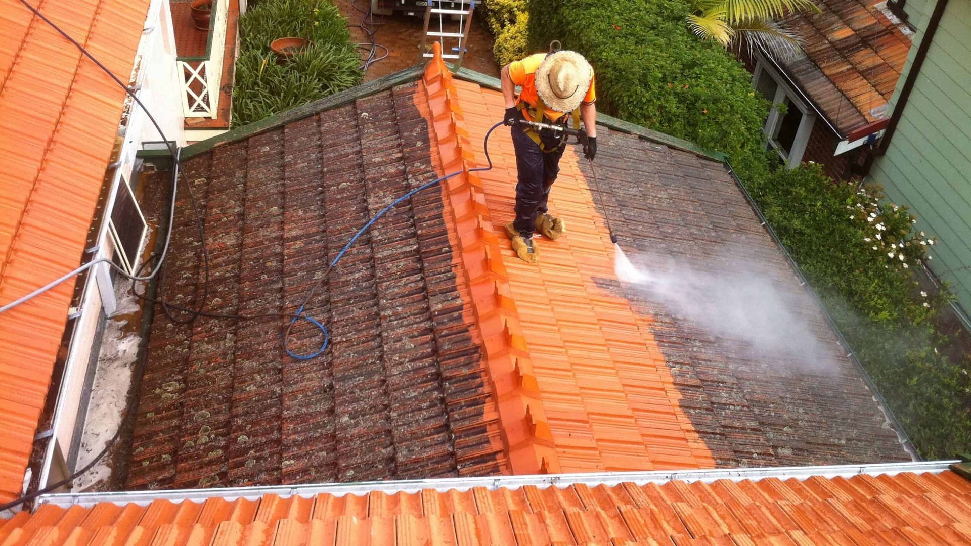 safe-soft-wash-roof-cleaning