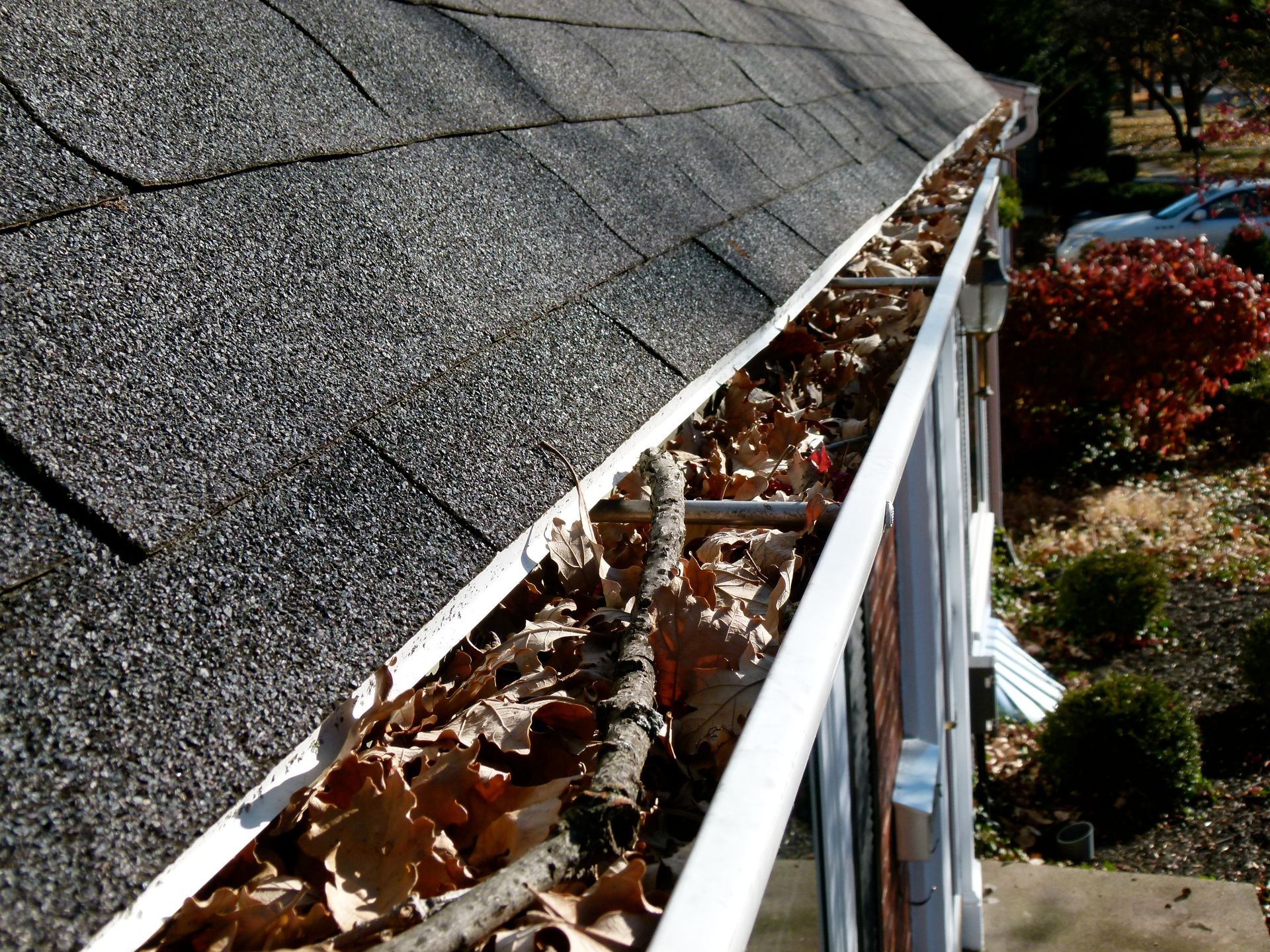 what-size-ladder-to-clean-gutters
