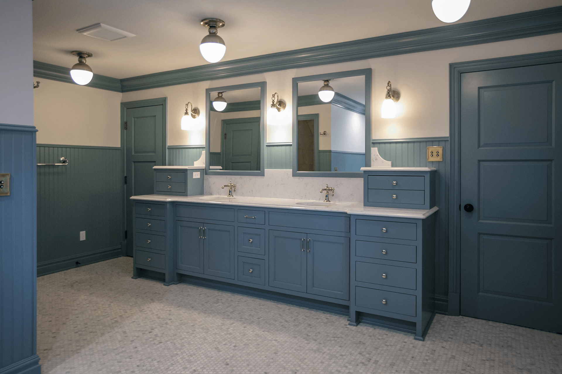 Create a Beautiful Blue & White Bathroom Renovation in Mid-Missouri With New Beginnings Construction