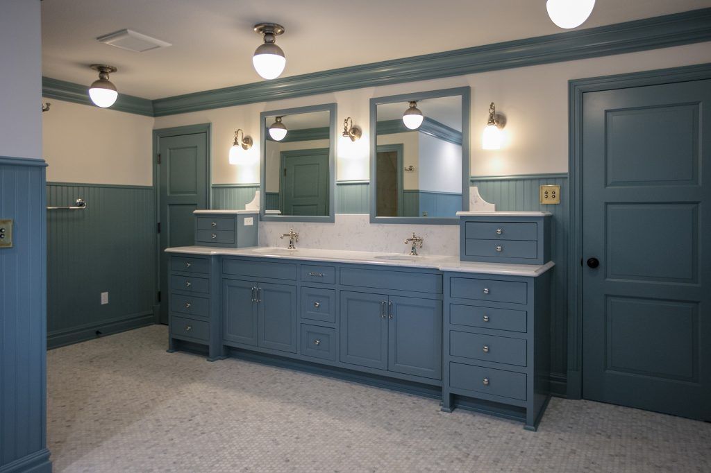 New Beginnings Construction offers big bathroom remodels in Mid-Missouri.