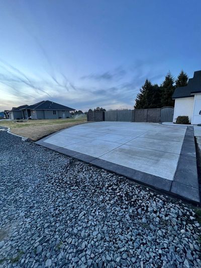 A nice looking concrete driveway