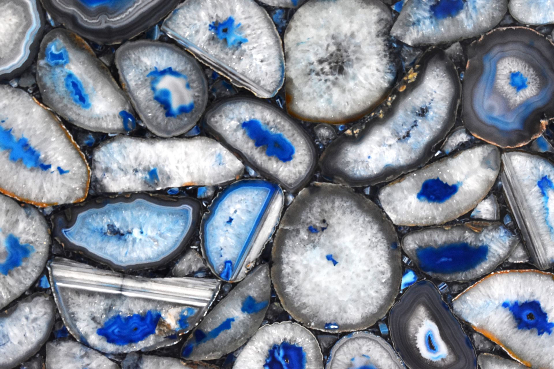 A close up of a pile of blue and white rocks.
