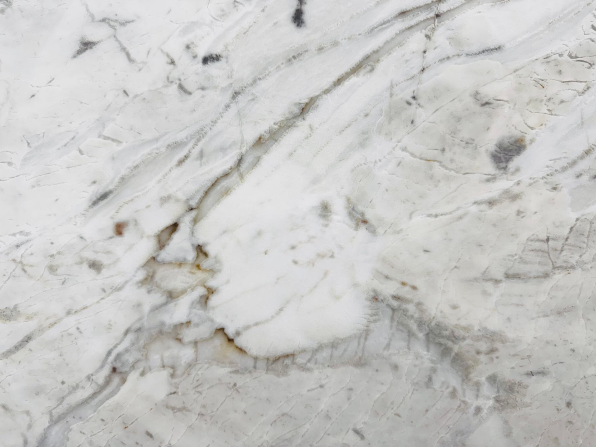 Matarazzo Gold Honed 4546