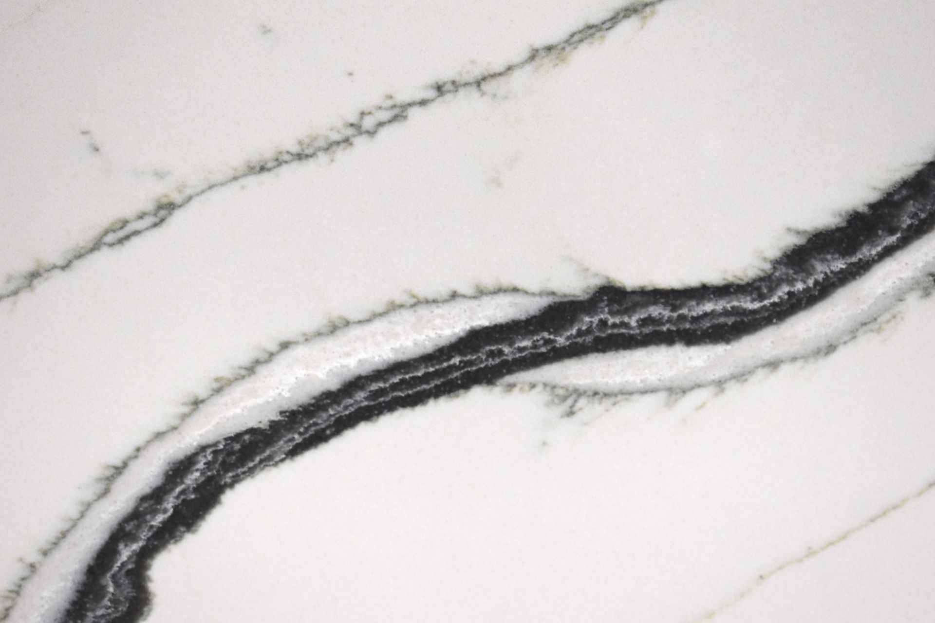 Marvella Mondria Kumair