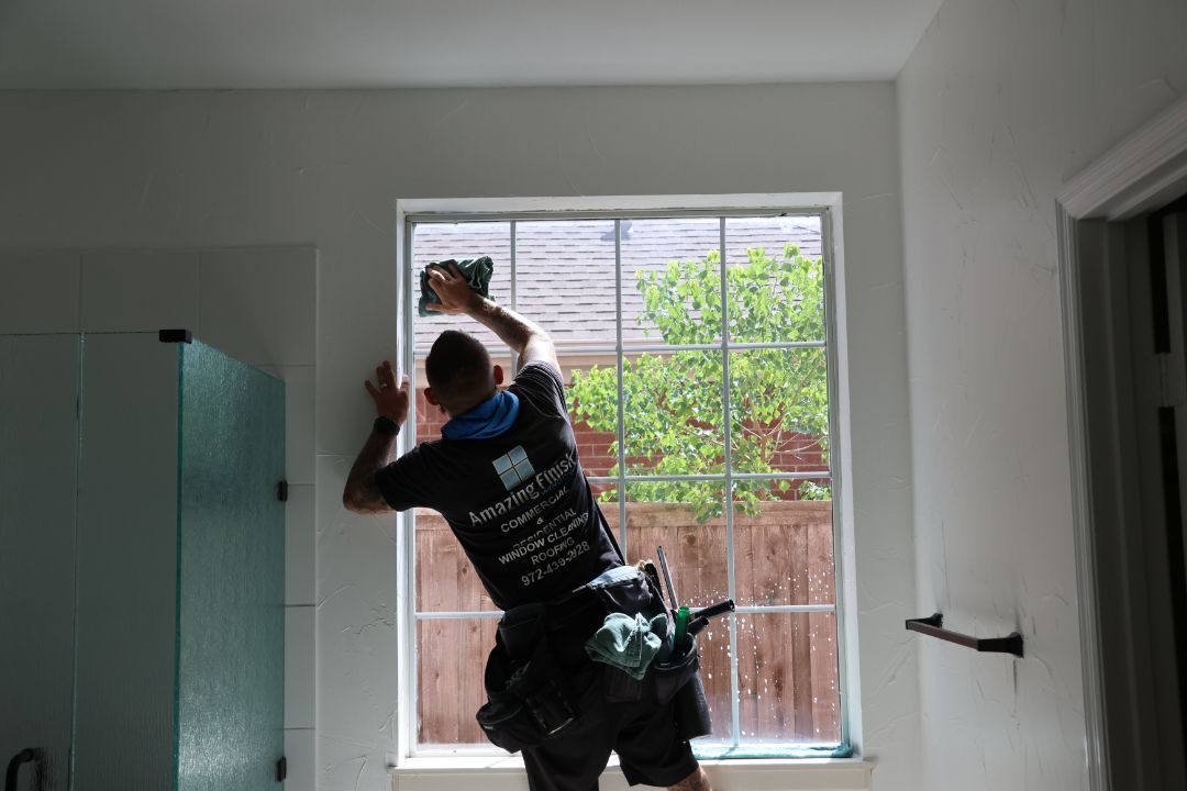 What Is Alcohol-Based Window Cleaning?