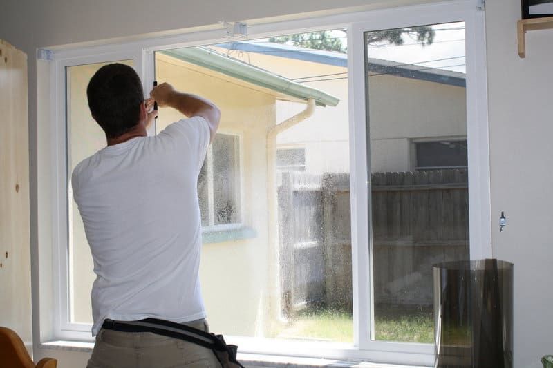 Effects of Ammonia-Based Cleaners on Window Tint