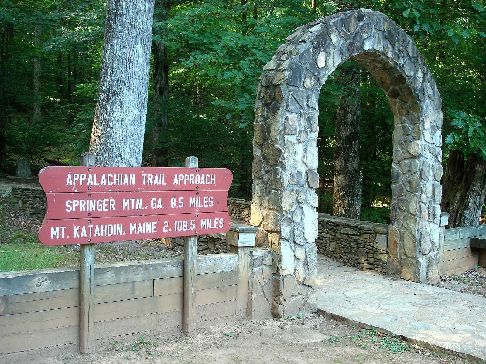 A sign that says appalachian trail preserve on it