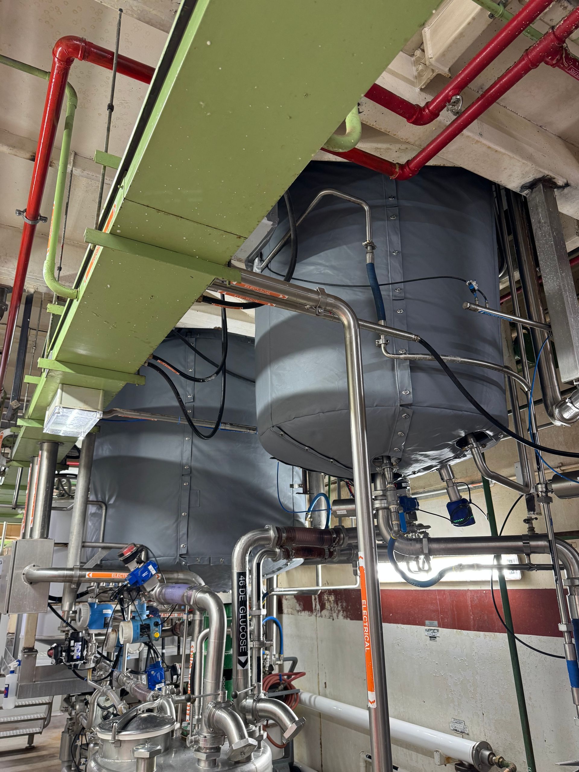 Insulock Thermocovers over large tanks