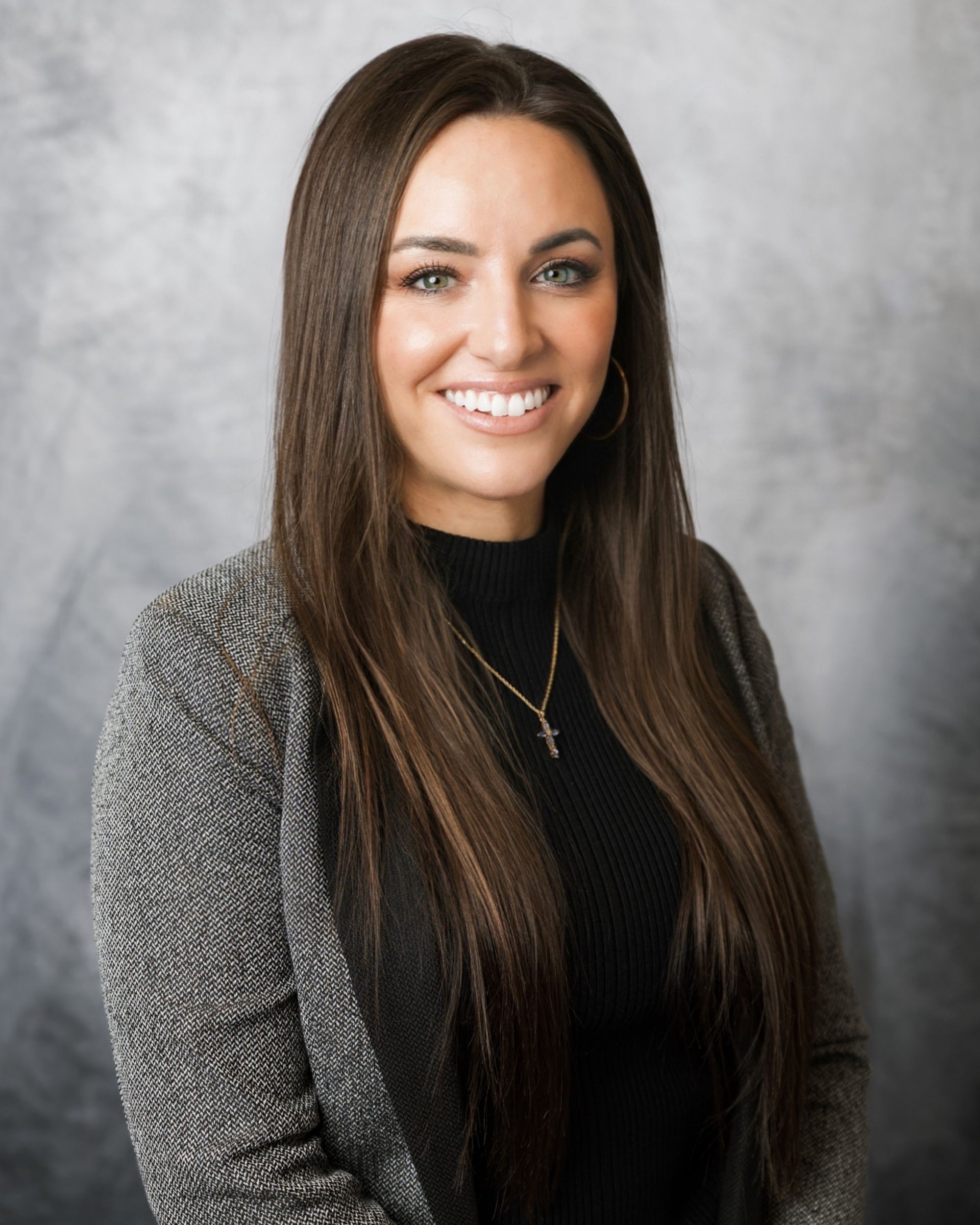 Stephanie Pepiot Headshot