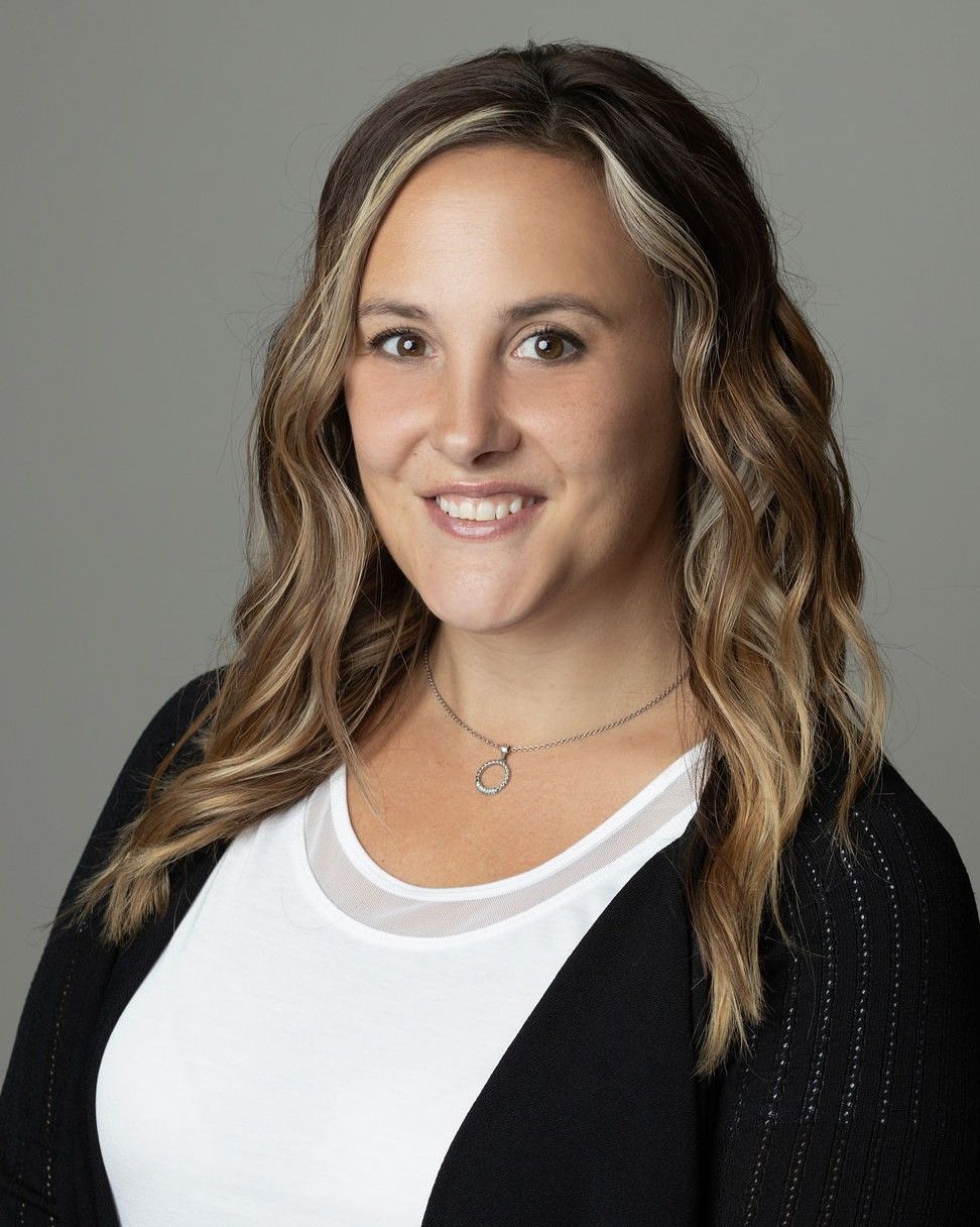 Amber Carvey Headshot