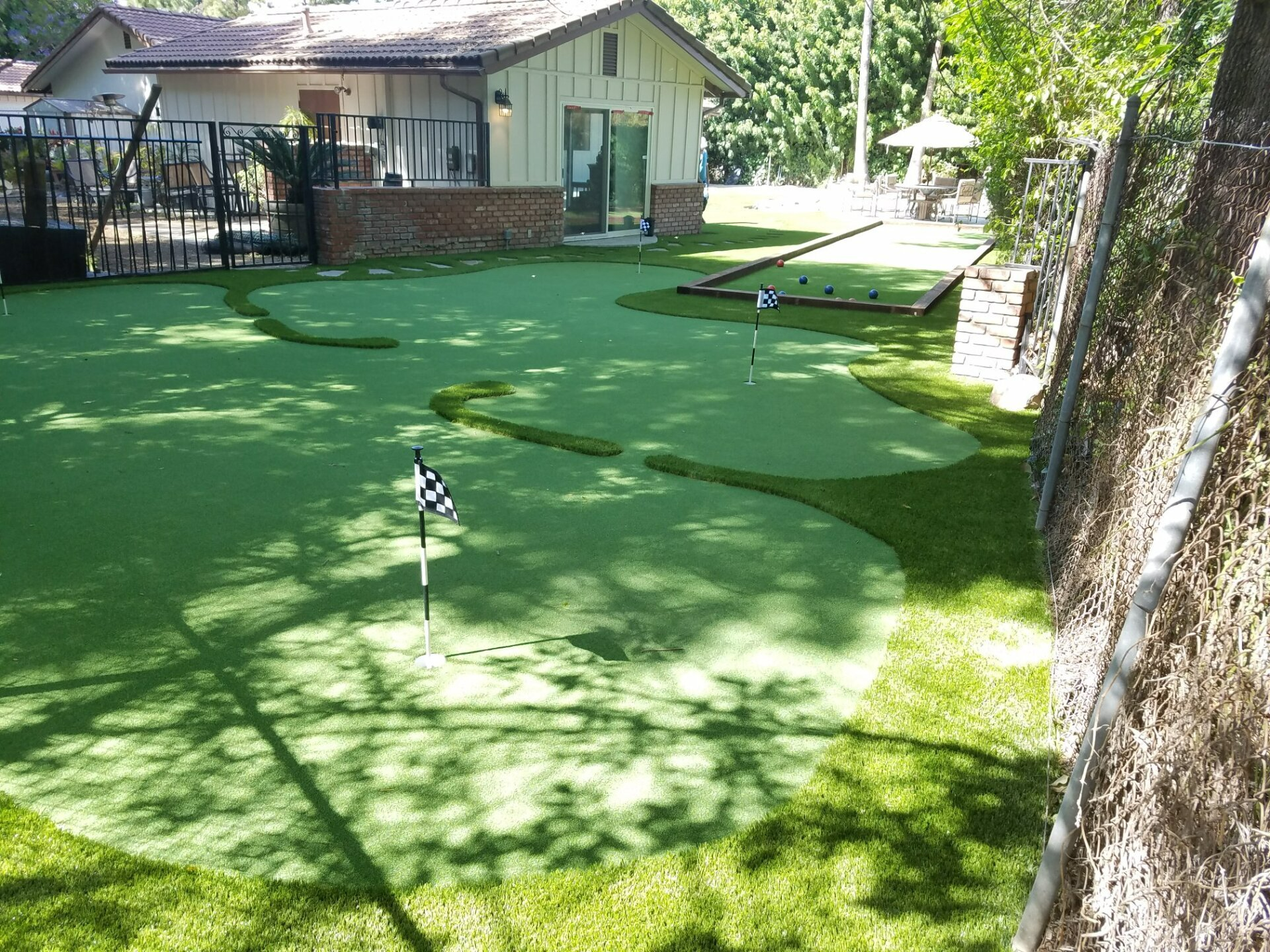 challenging synthetic putting green