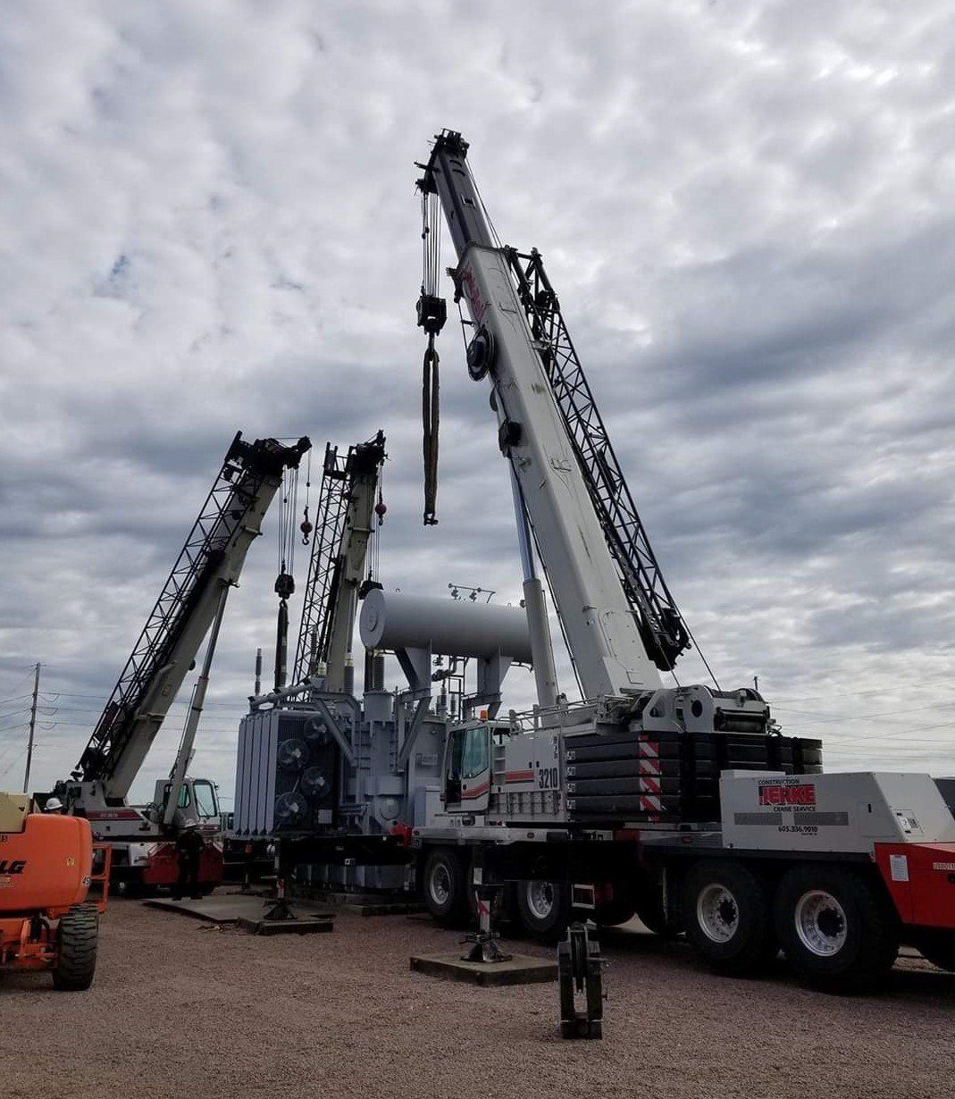 An image of the machinery used by a crane operator in Mitchell, SD
