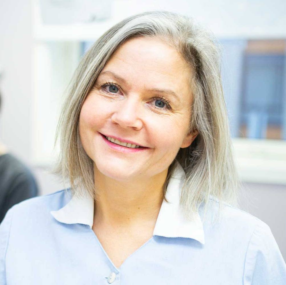 Tannlege Kari Anne Systad ved Smil Tannlegesenter i Oslo