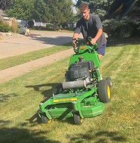 Lawn Mowing Service | Bettendorf, IA |    Bettendorf Lawn Care