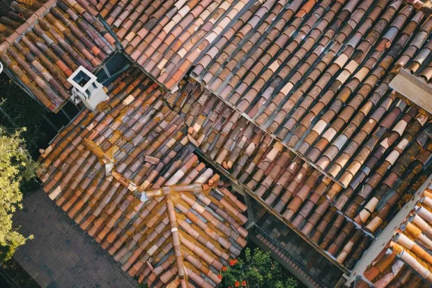 Trusted Elgin roofing professionals handle emergency roof repairs and storm damage restoration.