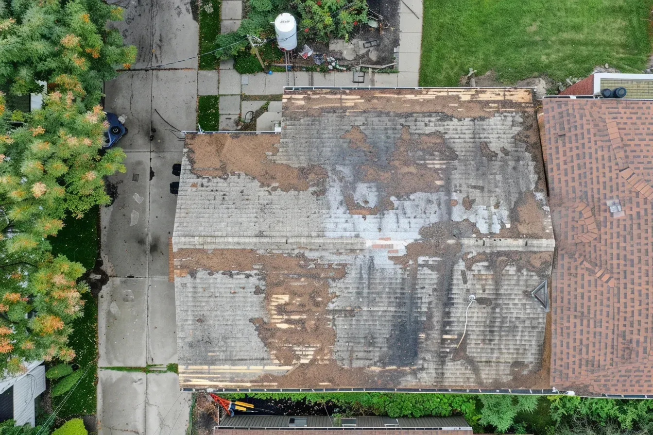 Roof repair and inspections Elgin IL cover cracked shingles, missing tiles, chimney flashing, fascia damage, and wind uplift issues.