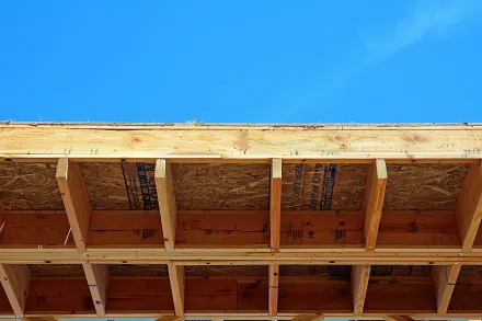 Elgin roofing experts provide licensed roofing solutions for residential and commercial properties.