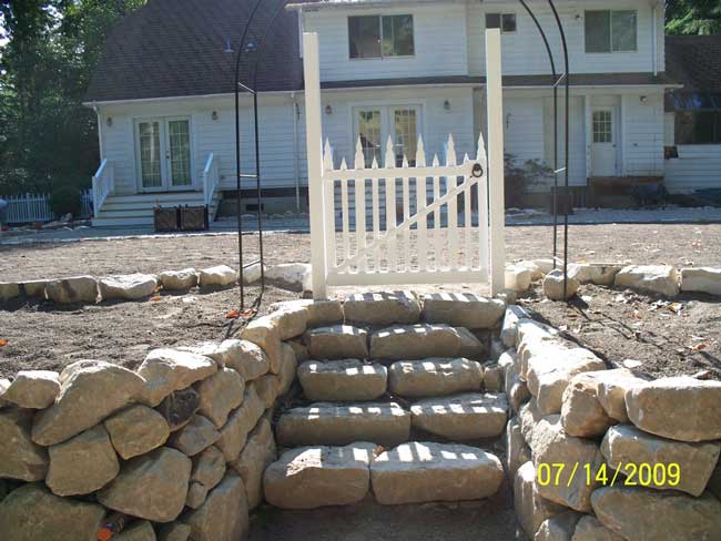 Fence — Yard Entrance with Stairs in Poulsbo, WA