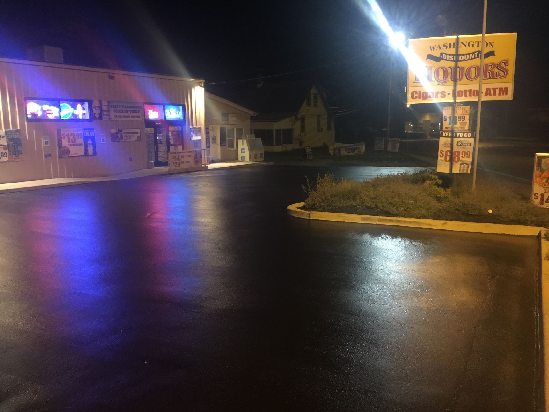 A store front with a sign that says ' stout 's ' on it