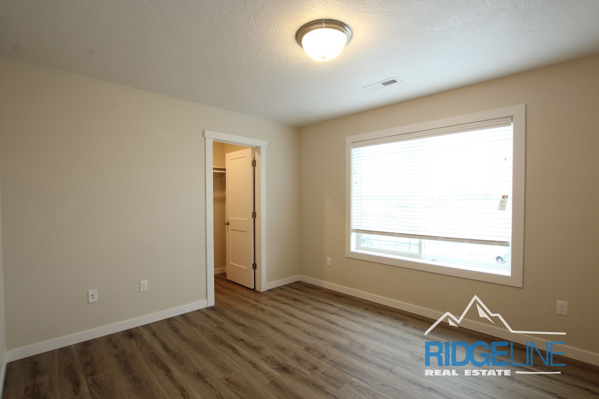 A room with a large, long window