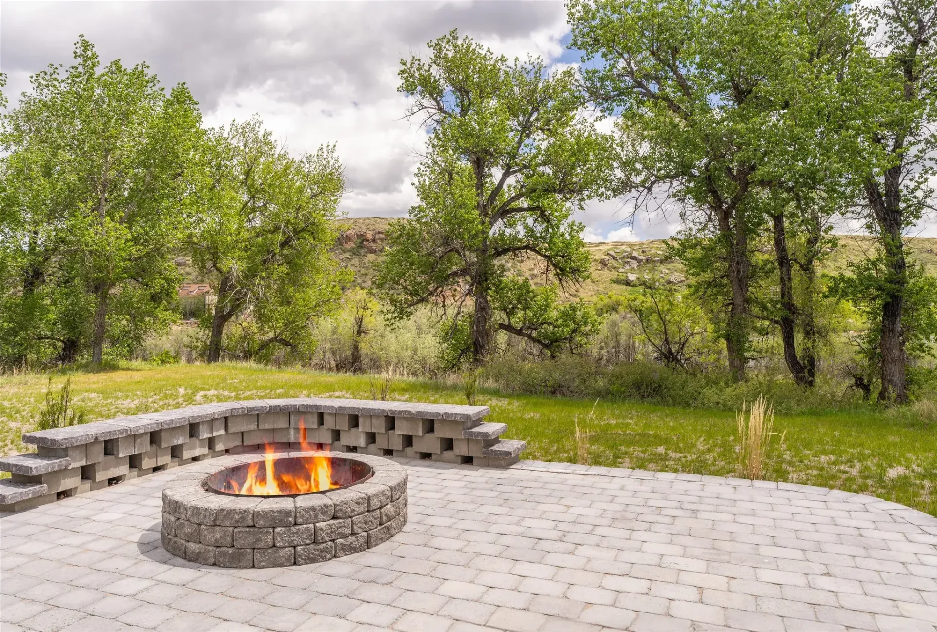Backyard fire pit
