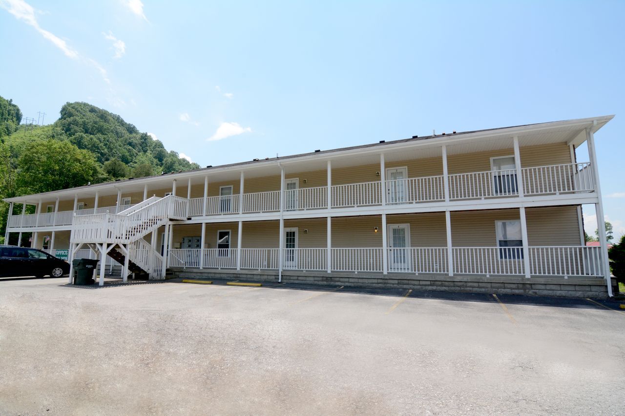 Exterior of Townhomes & Flats At MSU