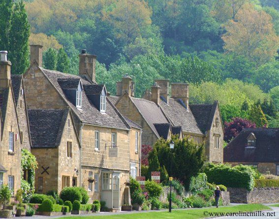 Broadway  Cotswolds Caroline Mills