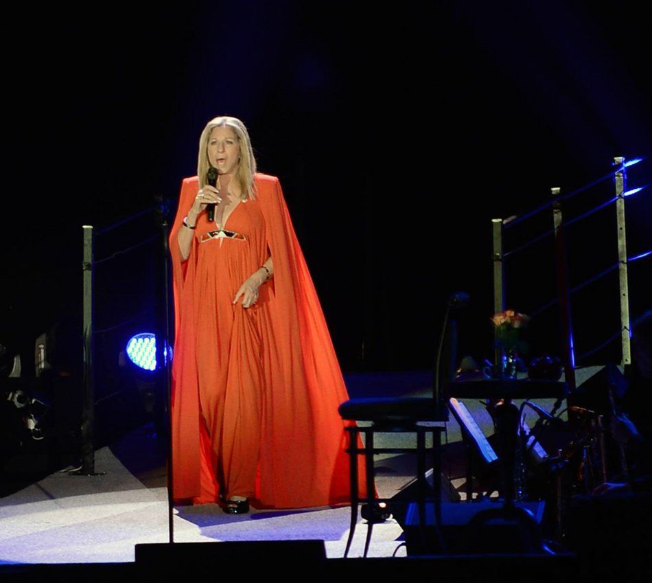 Streisand in coral-colored gown for second act in Israel