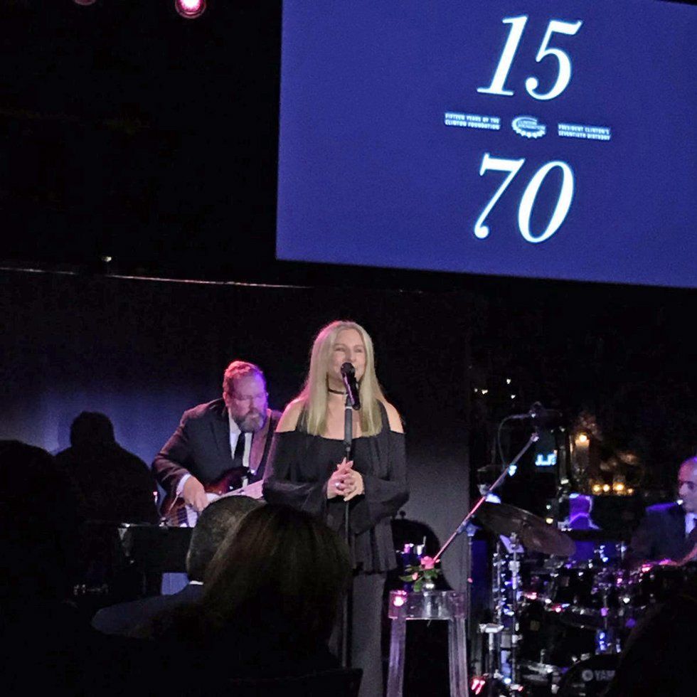 Barbra Streisand sings for Bill Clinton's birthday, 2016.