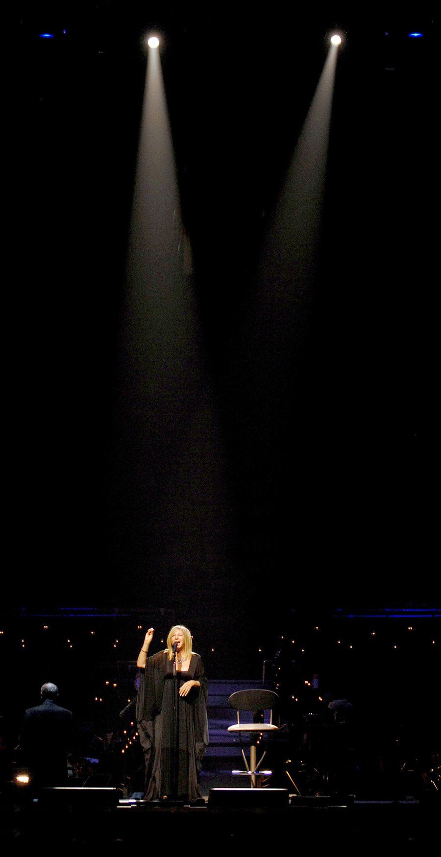 Streisand under the spotlight in concert in Manchester, England, 2007.