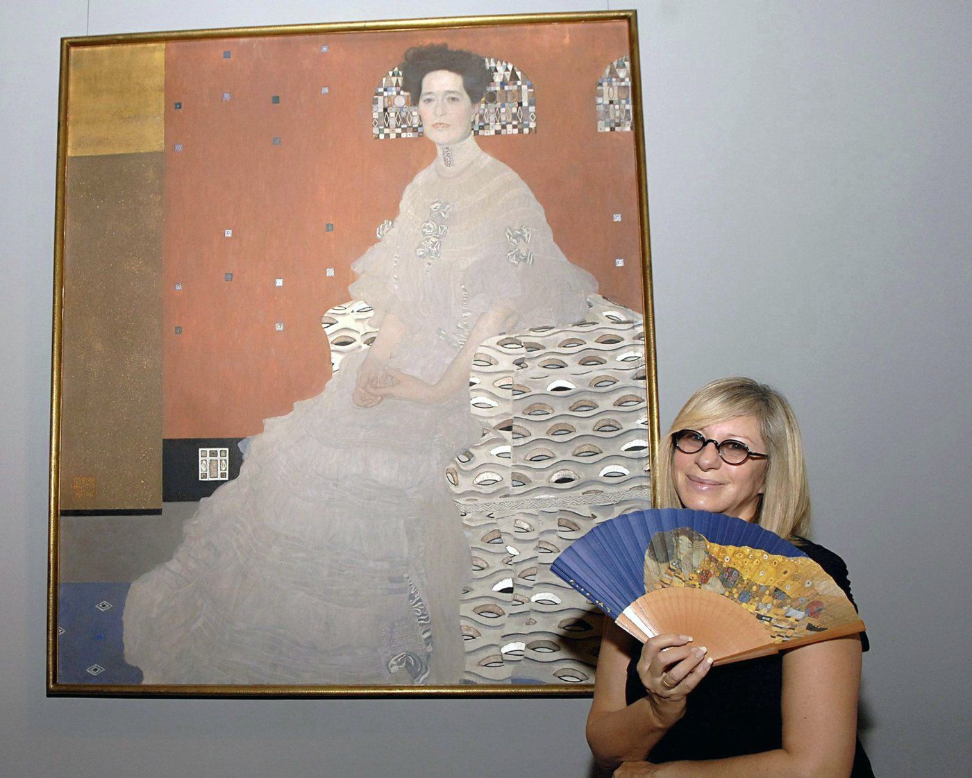 Barbra Streisand visited the Albertina Museum in Vienna on 19 June 2007.