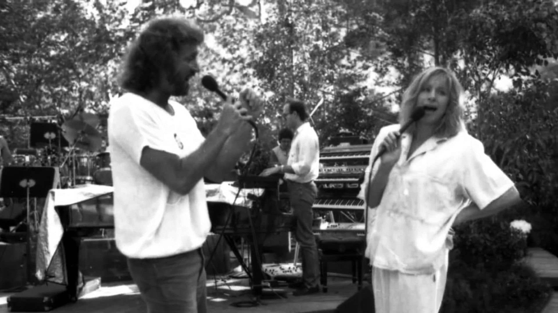 Barry Gibb and Barbra Streisand in rehearsal for her 