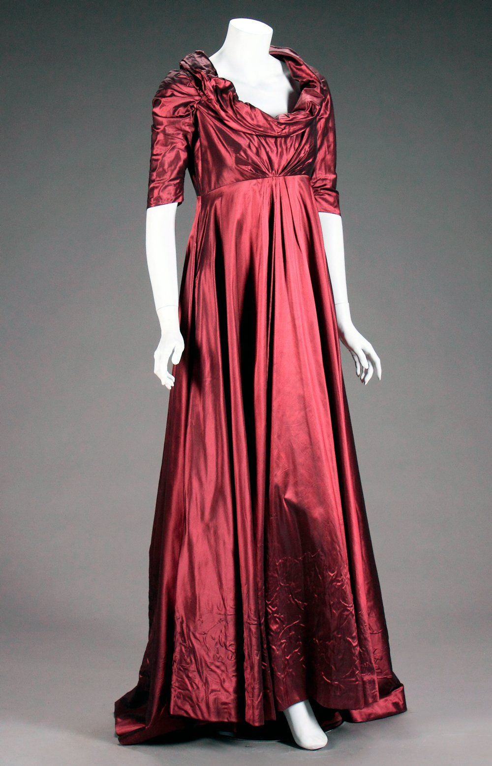 Streisand's burgundy taffeta gown.