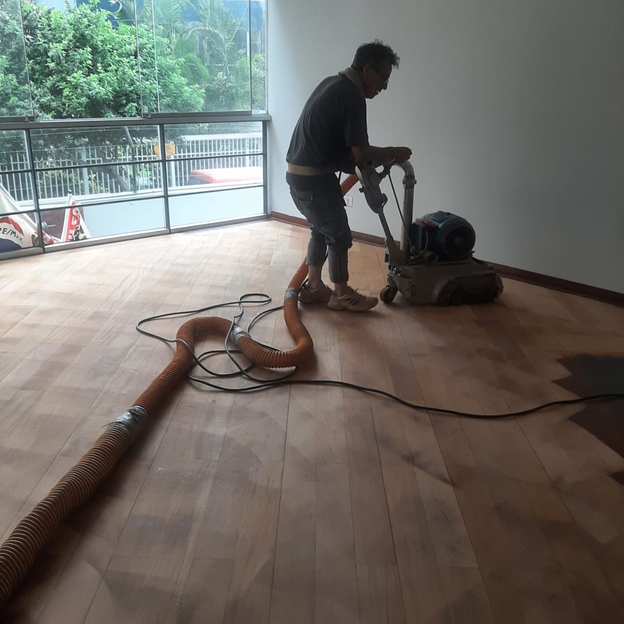 SERVICIOS GENERALES FLORES