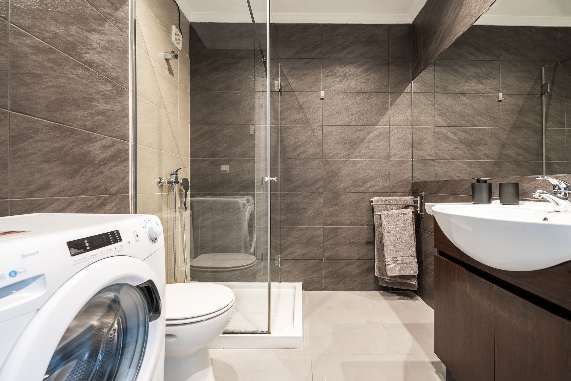 Welcome to SUITEON7TH, Vilamoura