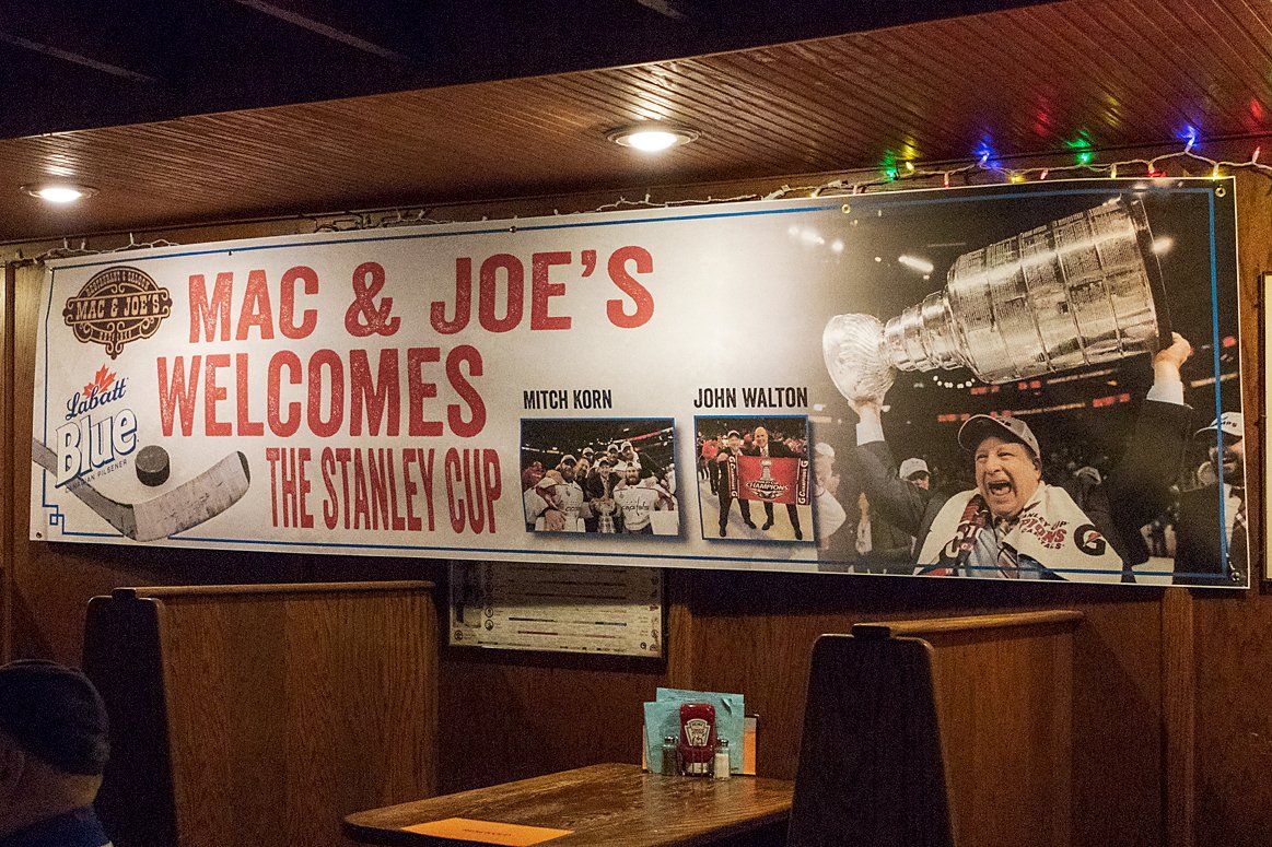 Mac & Joe's Restaurant & Sports Bar Oxford Ohio