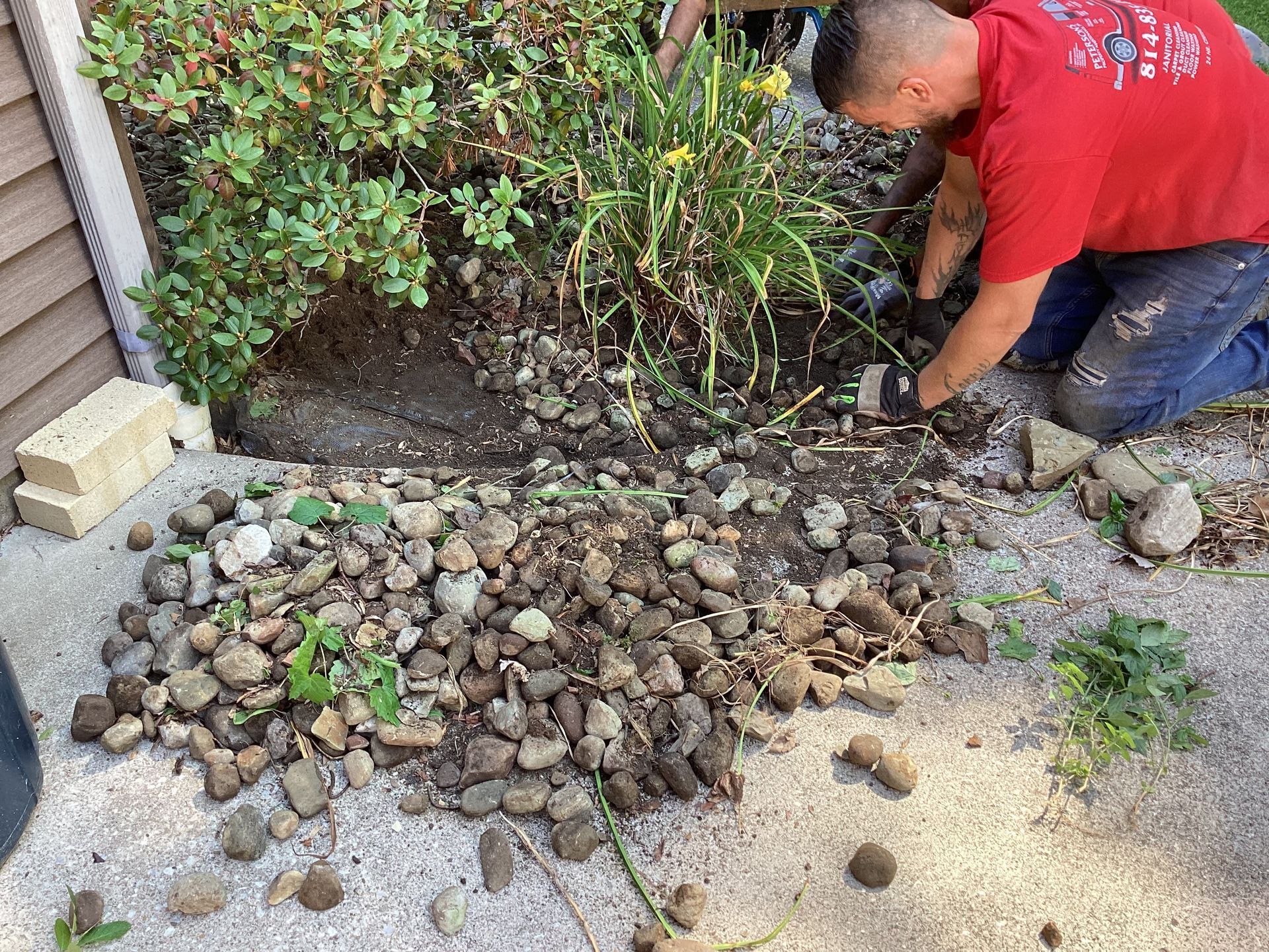 House Floral Garden — Erie, PA — Peterson’s Property Maintenance