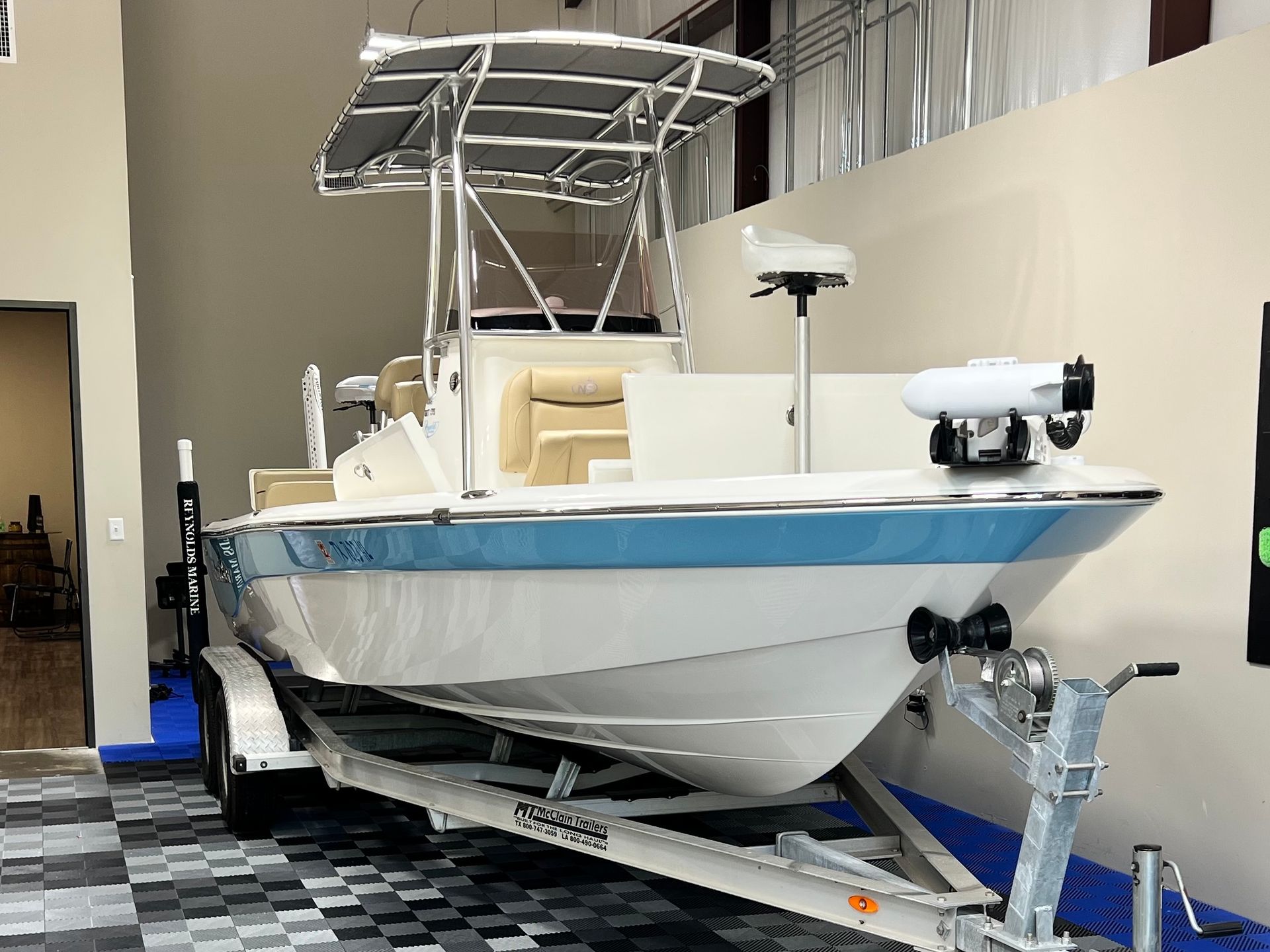 2019 Axis Core Series T22