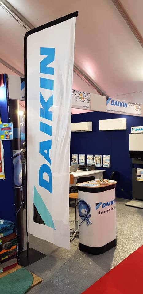 totem pubblicitario daikin