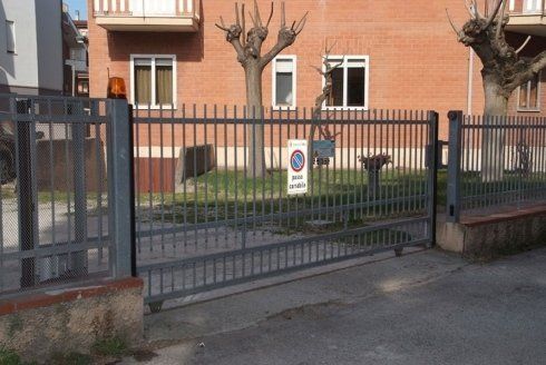 cancello scorrevole per condominio
