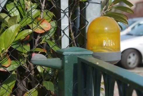 lampeggiante per cancello automatico