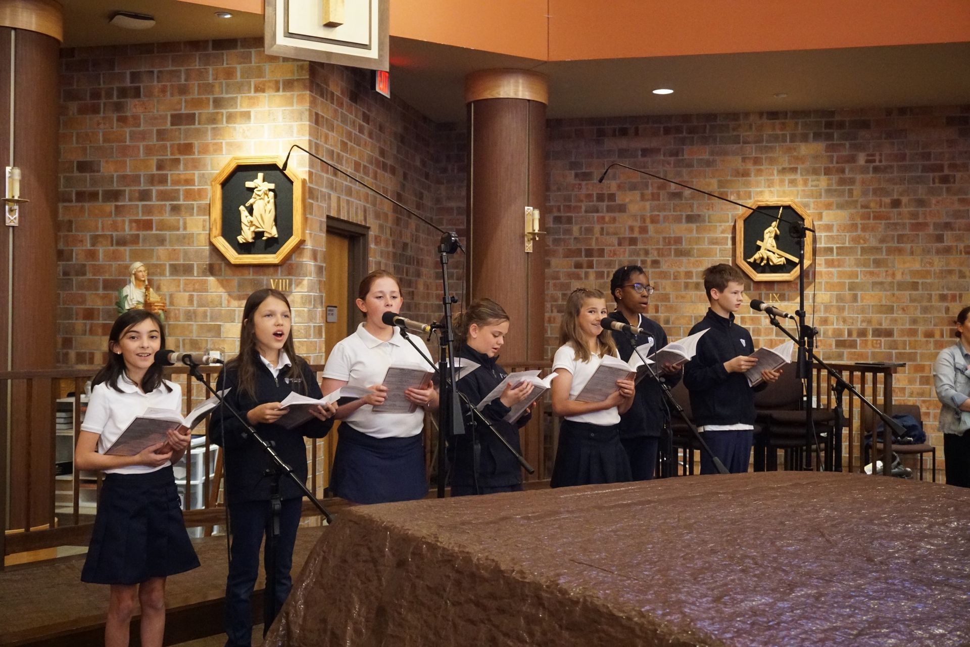 Holy Spirit - School Choir