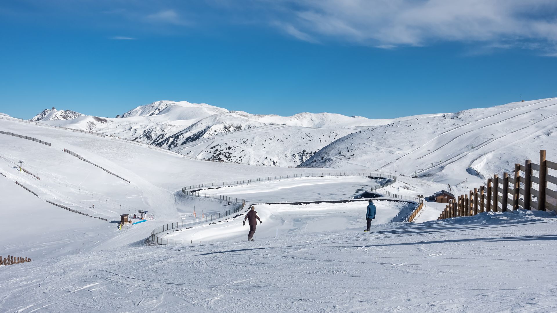 Vista panoramica desde una pista de esqui de Andorra