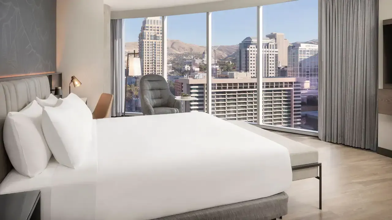Hyatt Regency Salt Lake City king bed with city view