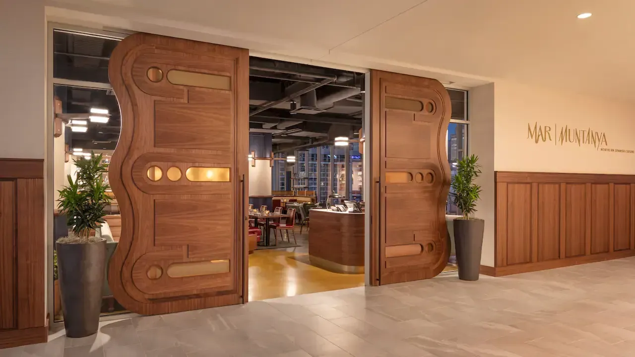 Hyatt Regency Salt Lake City restaurant doors